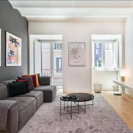 Whome | Ls48 Prime Location Upscale Family Lisbon