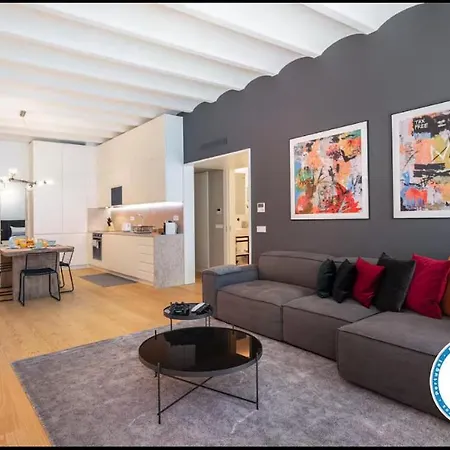 Whome | Ls48 Prime Location Upscale Family * Lissabon